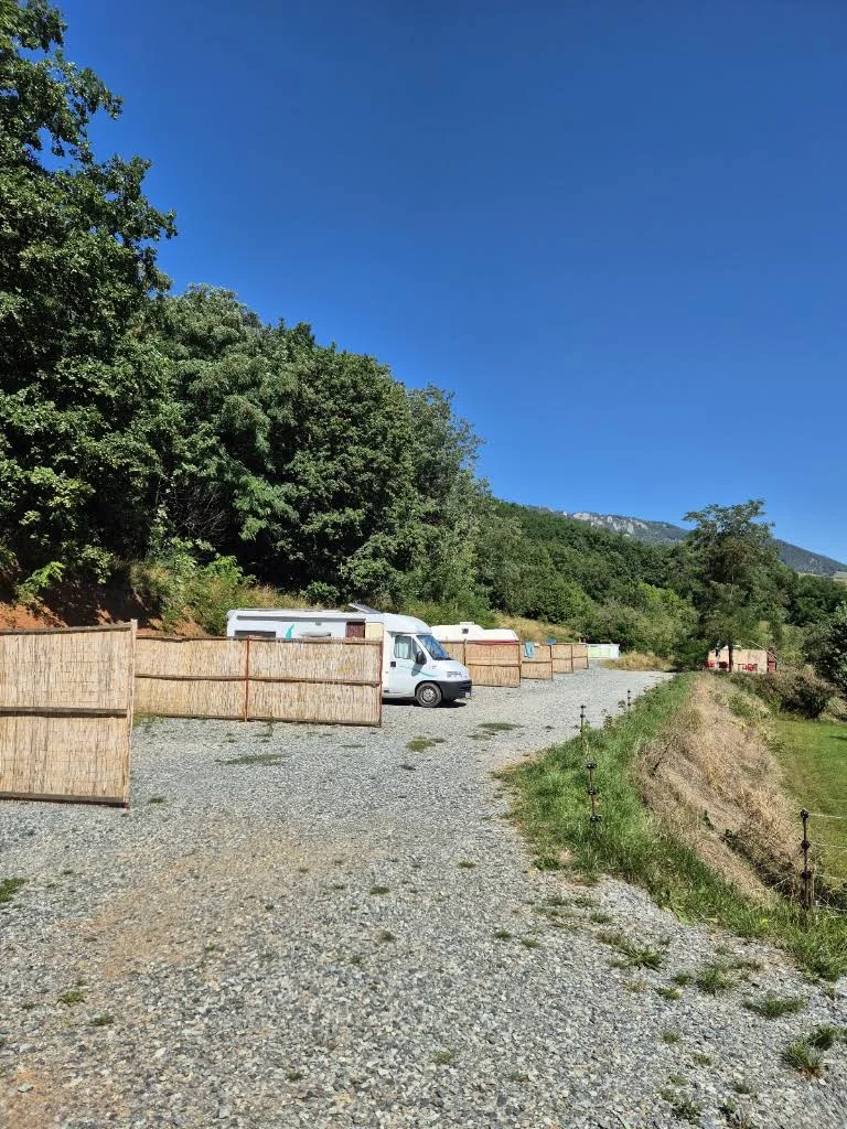 Locuri separate pentru autorulote